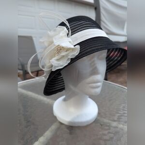 1920s Cloche Style Flapper Hat